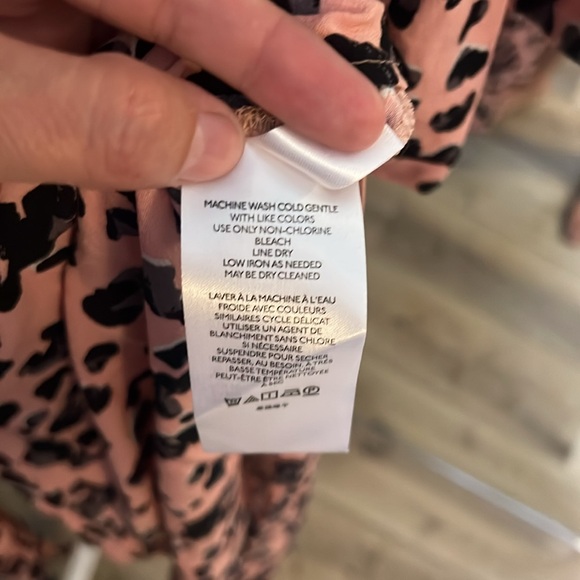 NWT. Maeve by Anthropologie, Leopard Print Pink Women's dress/top/duster. Medium - Picture 11 of 12